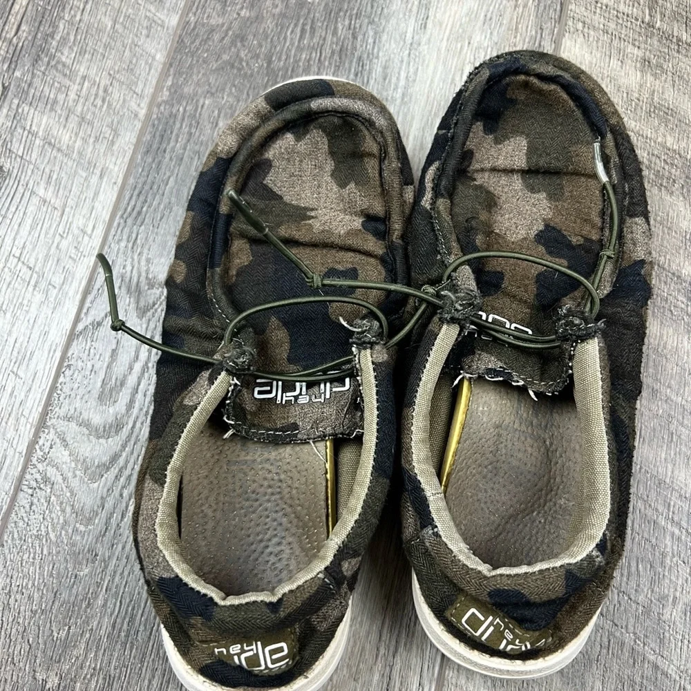 Hey Dude‎ Kids Camo Shoes